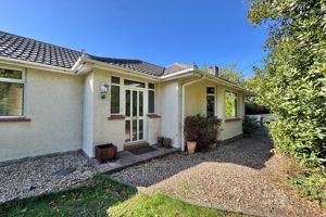 Photo 21- click for photo gallery